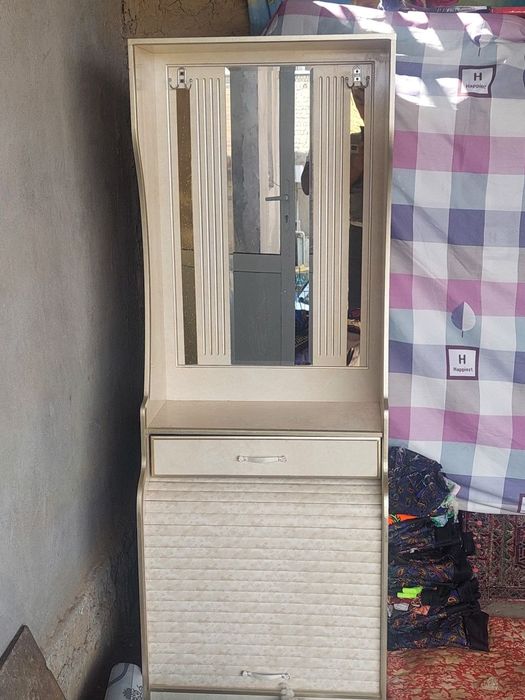 Mebel ugalok jurnalniy stol shkaf proxoshka uchun shkaf