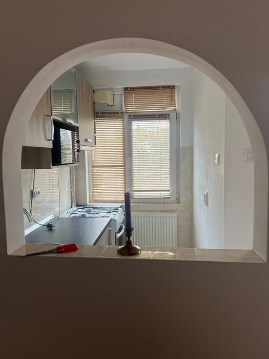 Inchiriez garsoniera Zona Piata Progresu