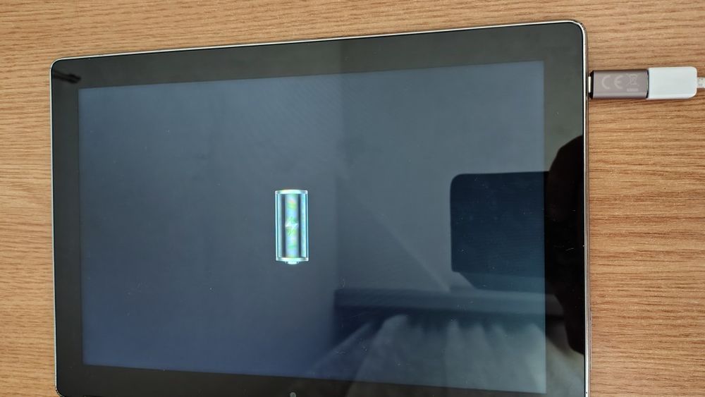Telefoane+ tableta Asus ( nefuncționale)preț pentru toate 150 lei.
