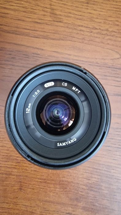 Panasonic Lumix G7 + 3 обектива (14-42, 40-150, 12mm) + 2 батерии