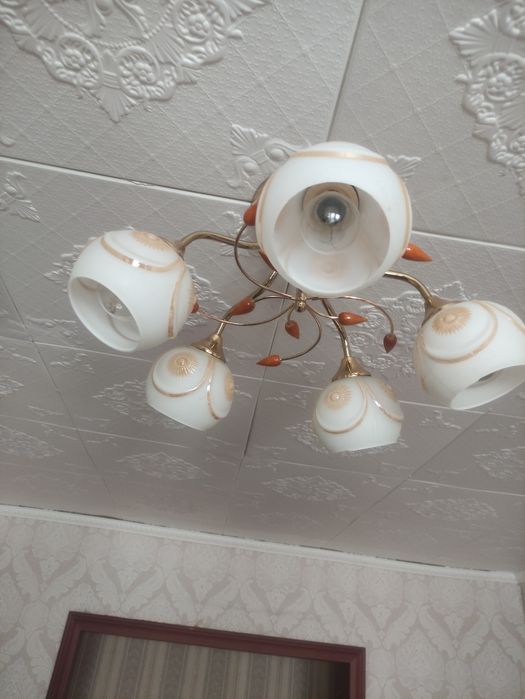 Продам  люстру за 10000 тенге