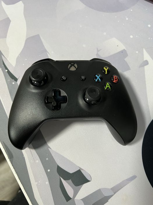 Vand Xbox One X!