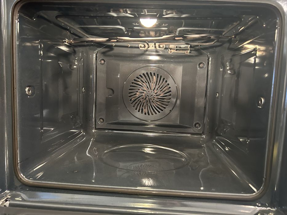 AEG Competence вградена фурна с 4 котлона