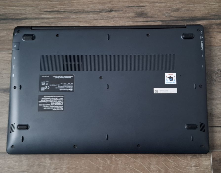 Toshiba Dynabook C50