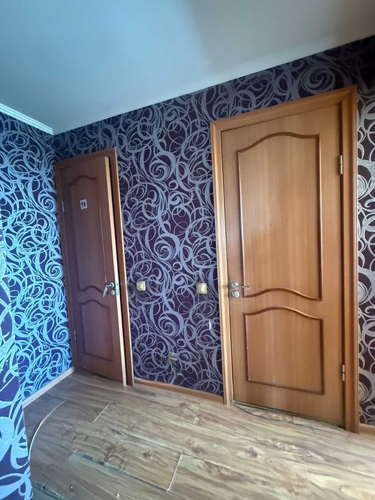 Продам 4-ком. квартиру в 19 микрорайоне.