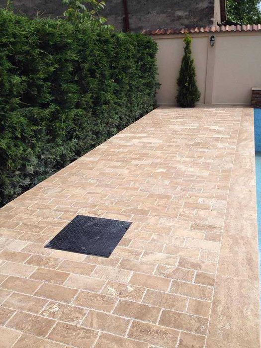 Pavaj exterior din piatra travertin