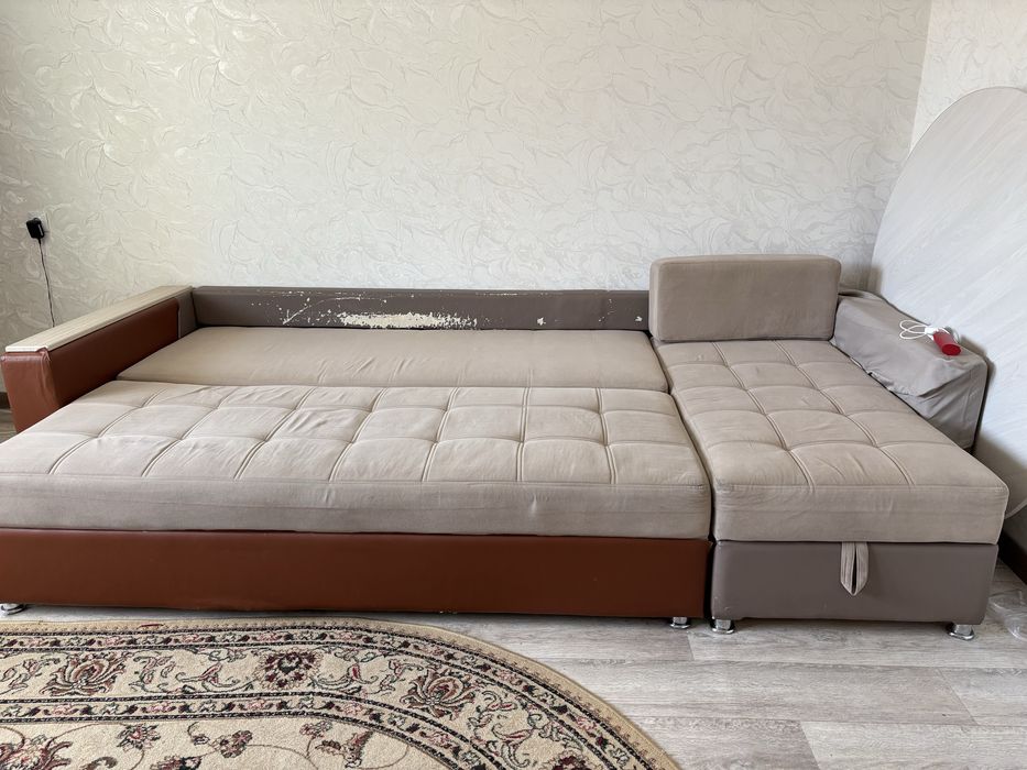 Диван угловой раздвижной