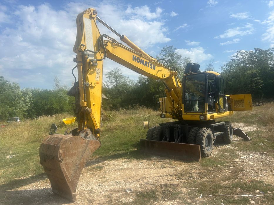Închiriez excavator și bascula