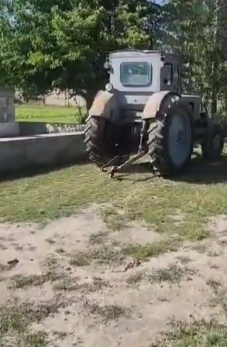 T40 4x4 peridogi bor traktor sotiladi narxi 22mln