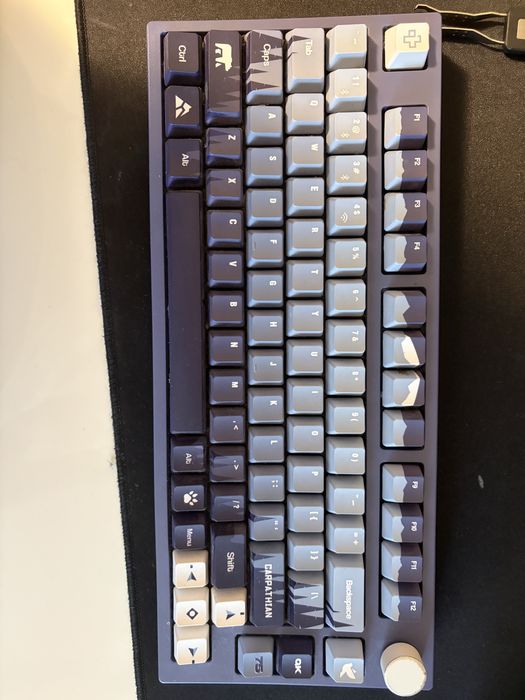 Tastatura mecanica QwertyKey