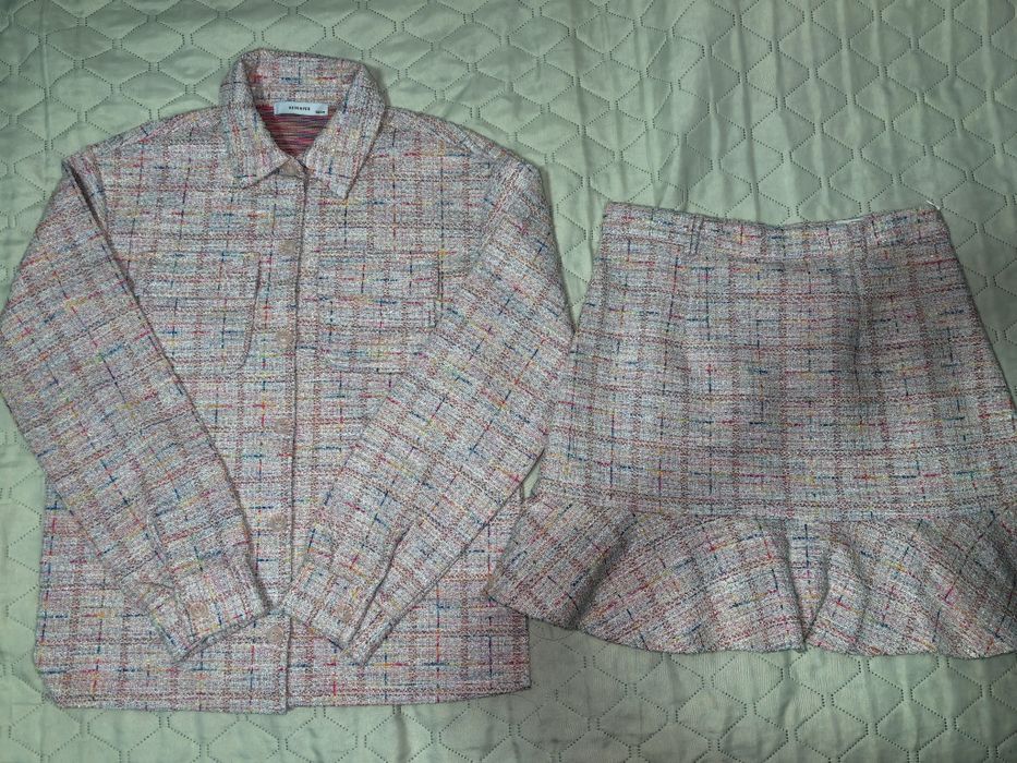 Vând Costum / Compleu din tweed multicolor pentru fetițe