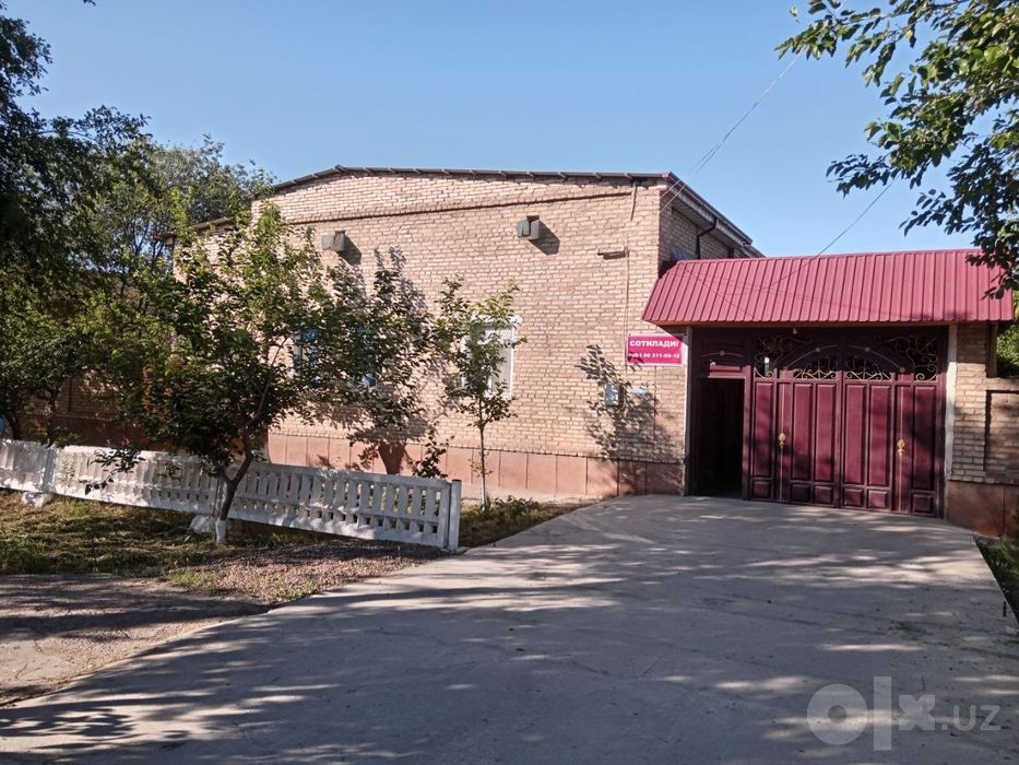 Qorovulbozor UY SOTILADI  55000 dollor
