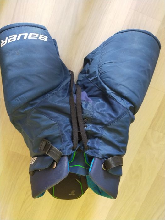 Нагрудник для хоккея