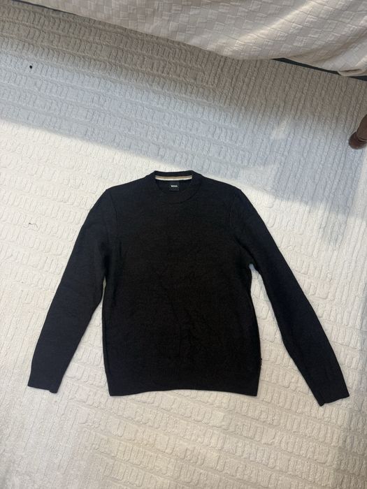 Hugo Boss wool Italian sweater