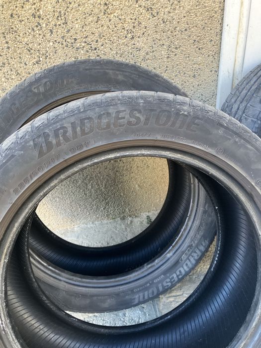 Гуми BRIDGESTONE 225/50/17 - летни