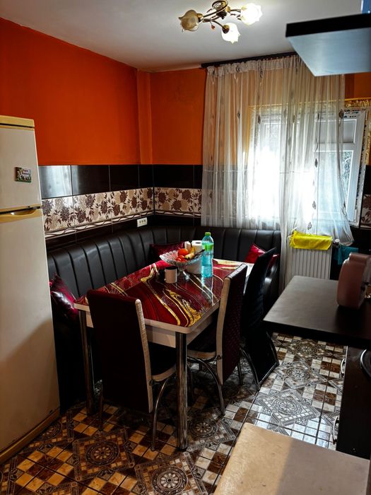 Închiriere apartament 350 euro