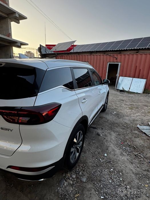 Chery Tiggo 7 pro сотилади.