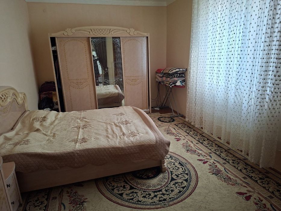 Jizzax shahar Zilol mahallasida 6 sotixli hovlimiz sotiladi.