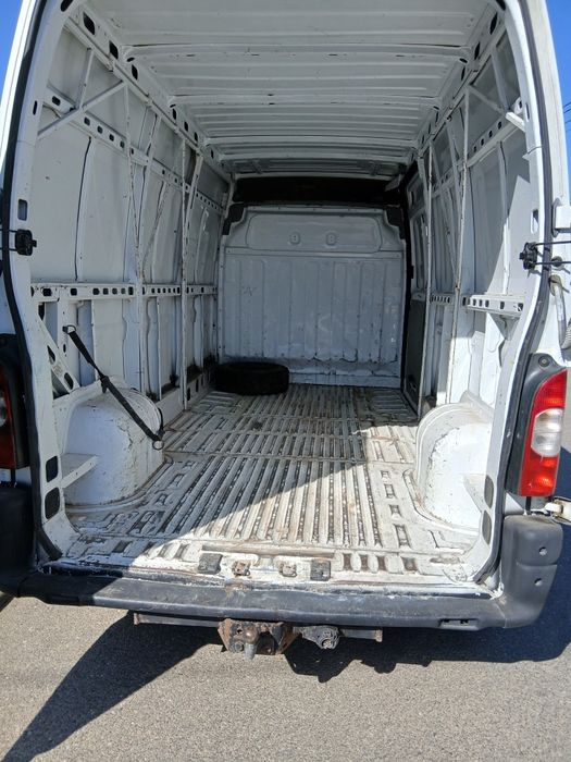 Ofer servicii de transport si debarasări