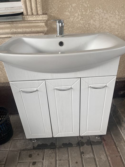 Тумба с раковиной