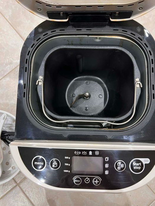 Продавам хлебопекарна Tefal Pain Doré – Simply Bread.