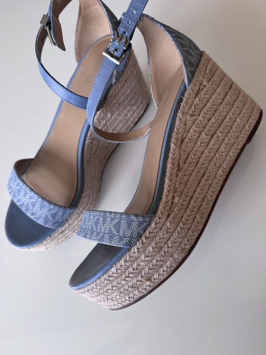 Платформи Michael Kors