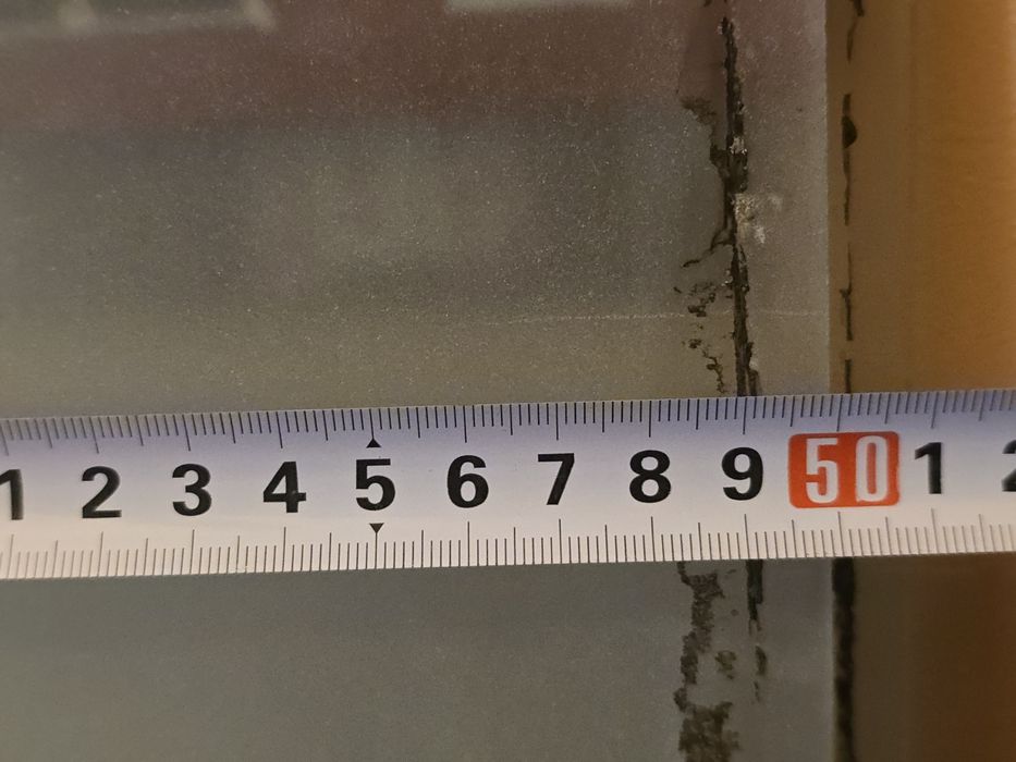 Продавам 4 броя матови стъкла - 139 х 50 см, дебелина 4 мм
