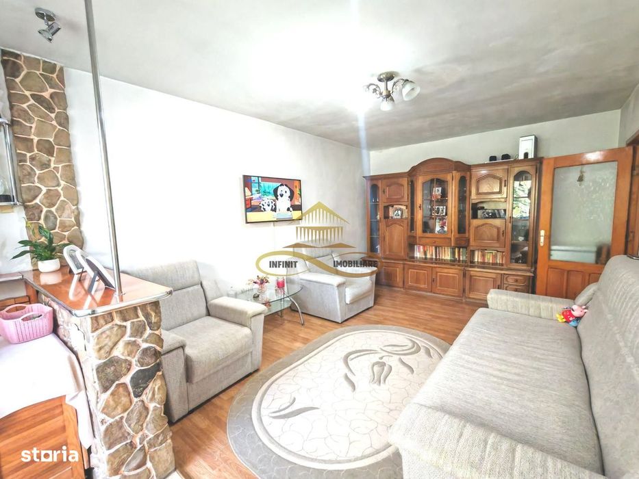 Apartament 3 camere de vanzare Bacau