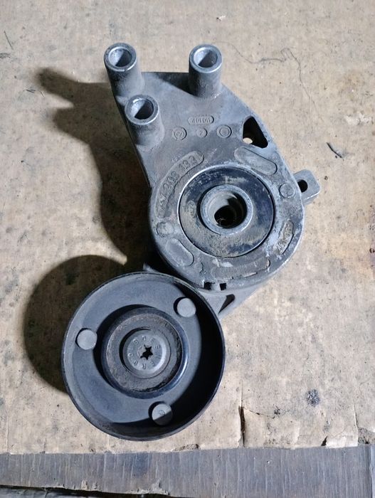 Продам шины запчасти на ауди