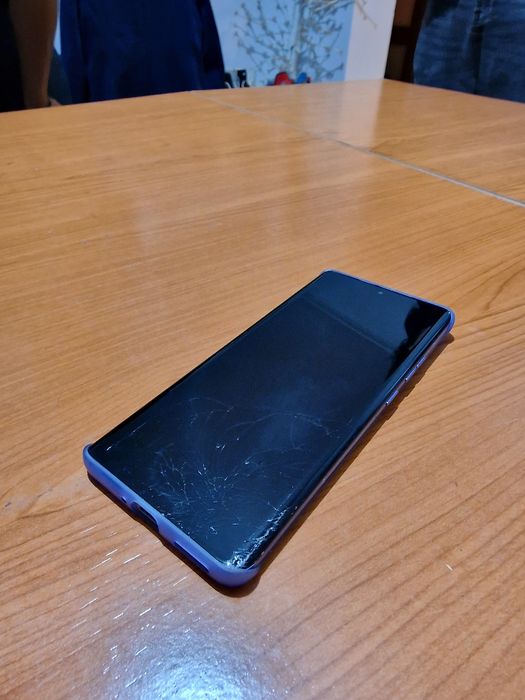 Vând telefon Motorola Egde Pro