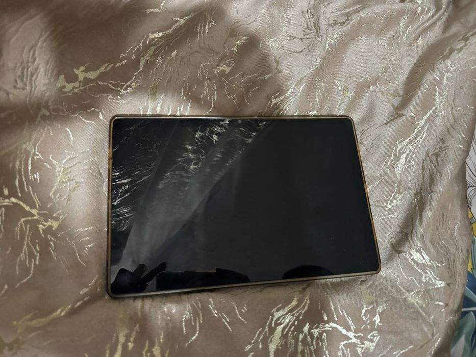 Продам Samsung Tab A8 4/64ГБ