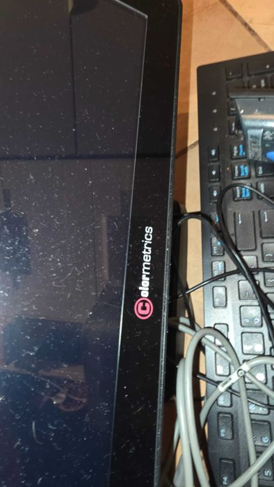 Sistem POS touchscreen Colormetrics P1000, Touchscreen + scaner