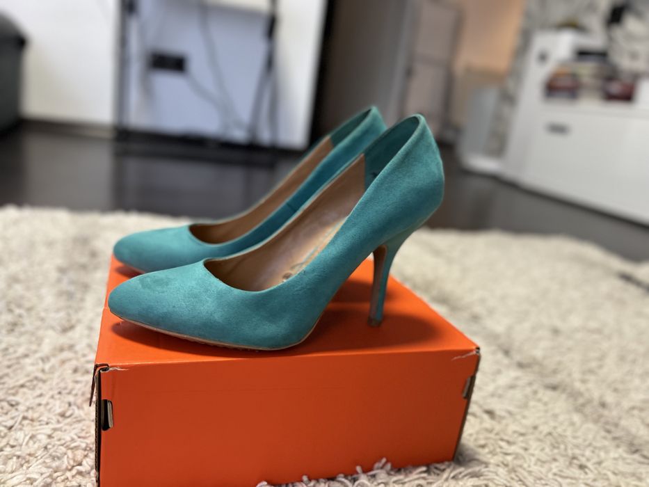 Pantofi stiletto 39 Zara