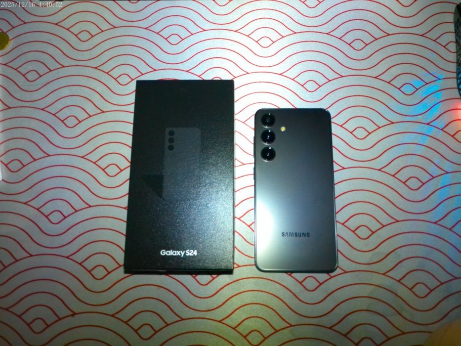 Телефон Samsung S24