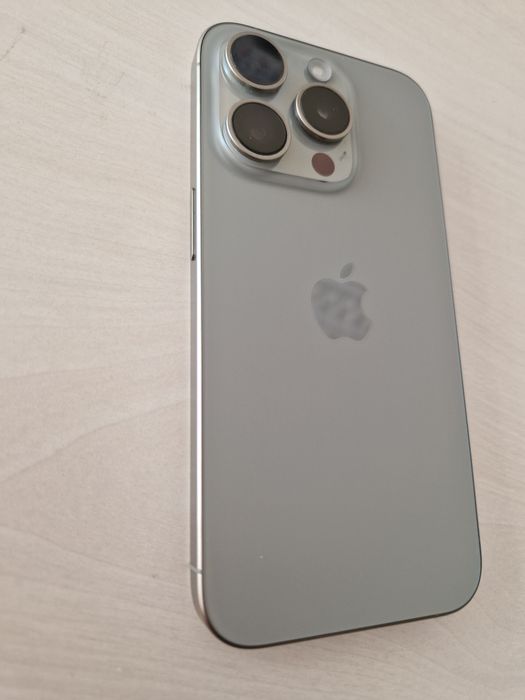 iPhone 15 Pro Natural Titanium -256gb