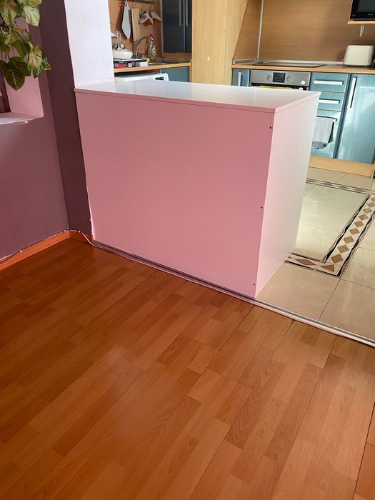 Бял дървен плот тип