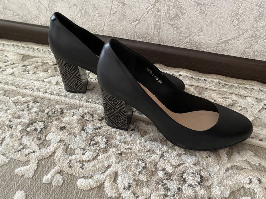 Продам туфли производство Турция