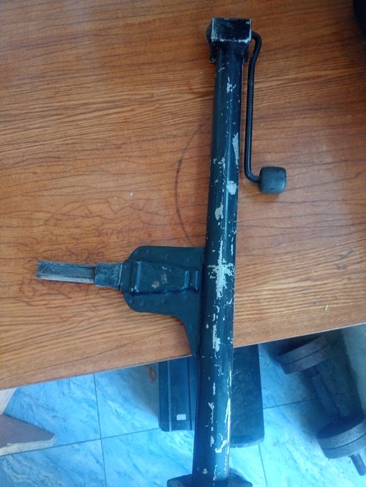 Домкрат оригинал на Мерседес...