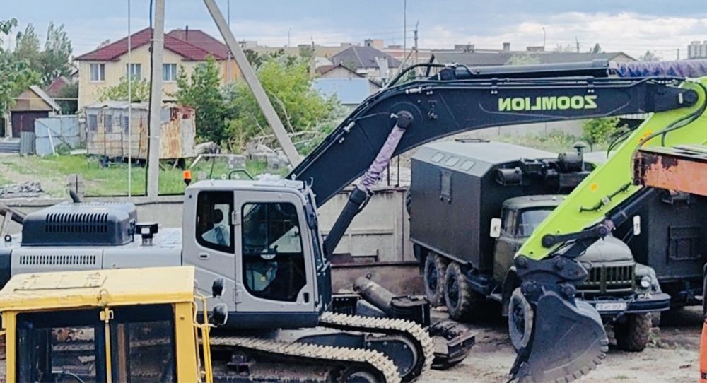 Услуги экскаваторов на объекте 3в1