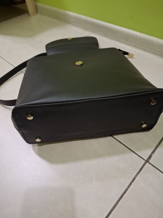 Дамска  черна раница