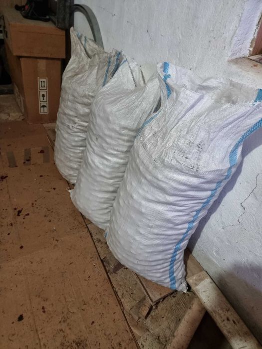 Vand nuci la sac