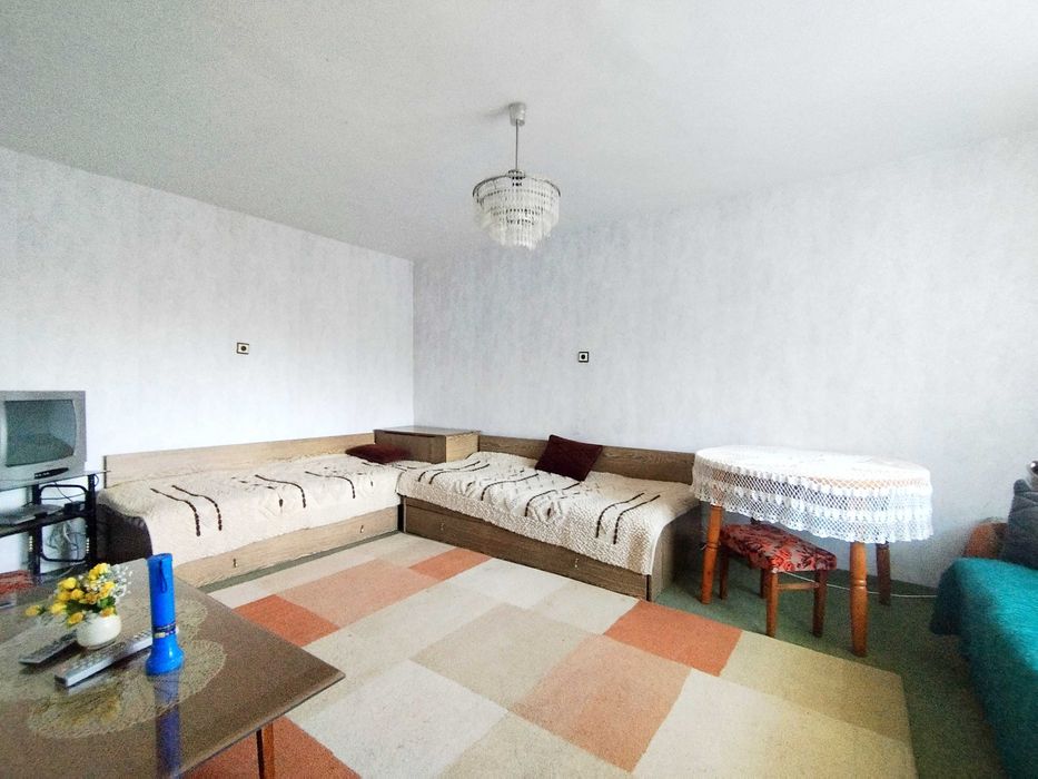 Къща за продажба в с. Режанци