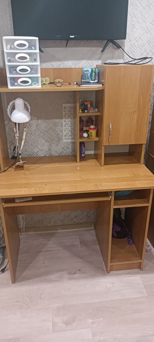 Продам 2 компьютерных стола
