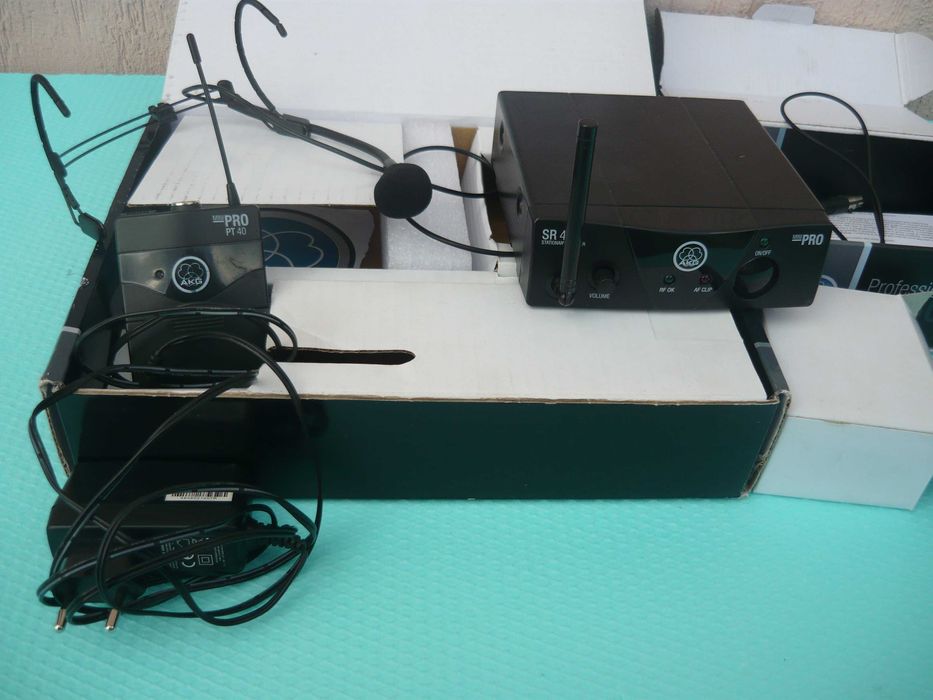 Продавам дистанционен микрофон- AKG C520L