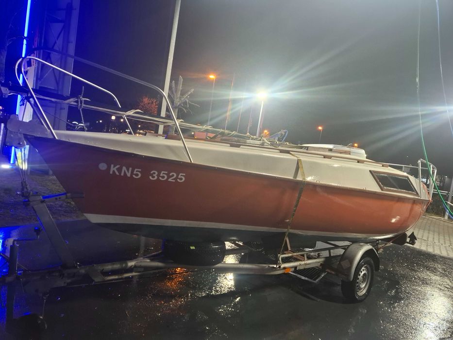 Greyhound 20 KD plus peridoc 1200kg