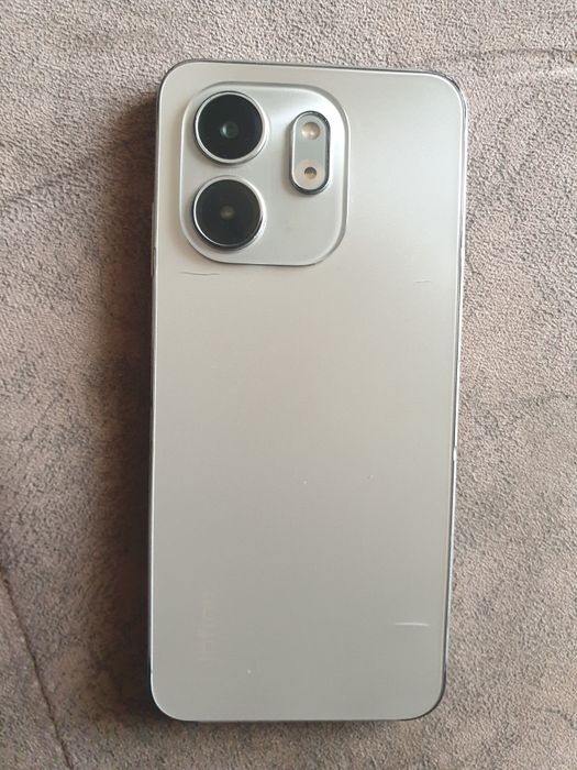 Infinix smart 9 128/6gb holati yaxshi