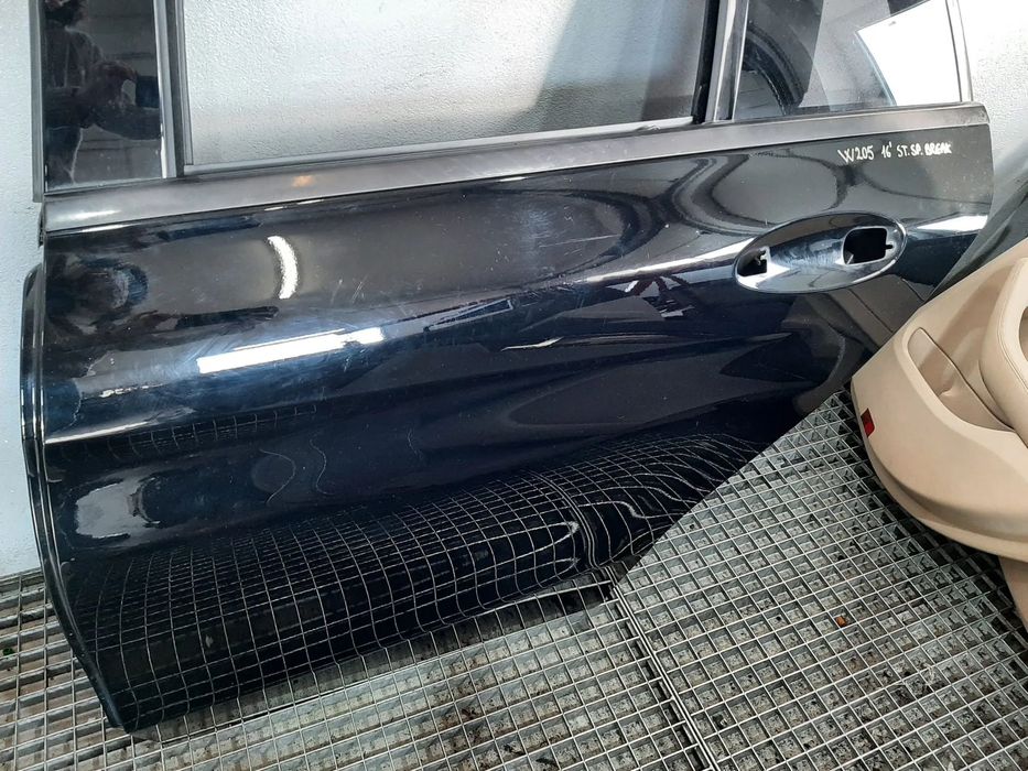 usa portiera stanga spate mercedes c-class w205 break  2016