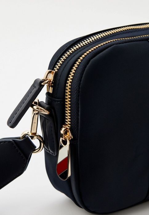 Продам сумочку Tommy Hilfiger