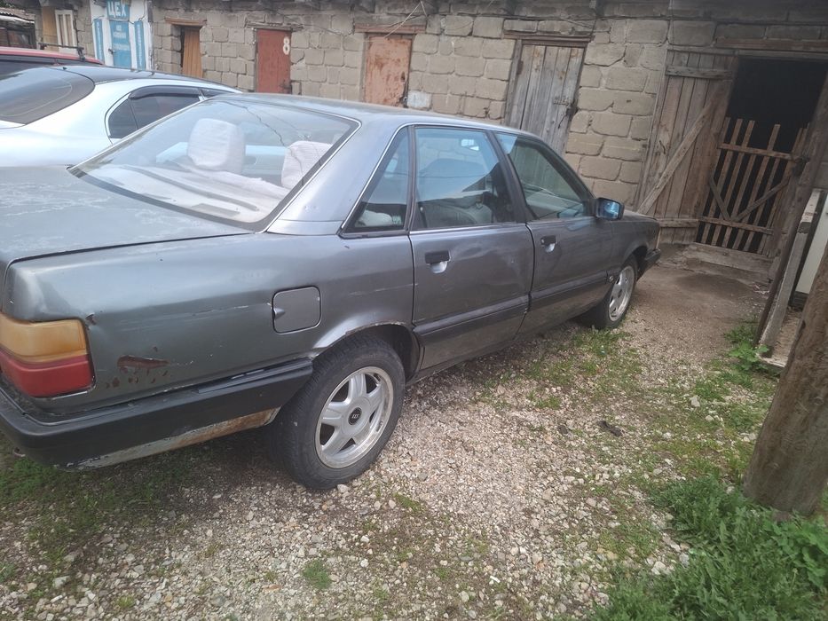 Продам машину ауди 100