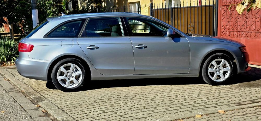 AUDI A4 Avant 2009 — imagine 4
